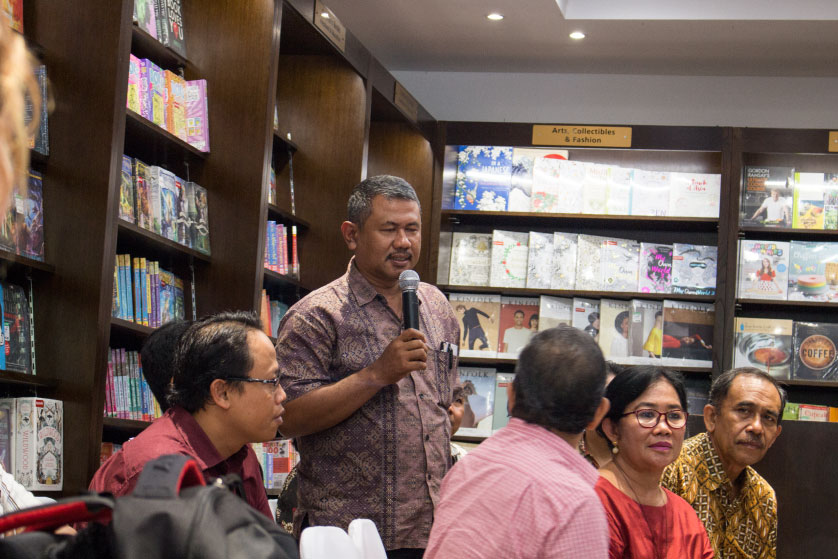 Cultural Discussion on Balinese Heritage at Periplus Bookstore