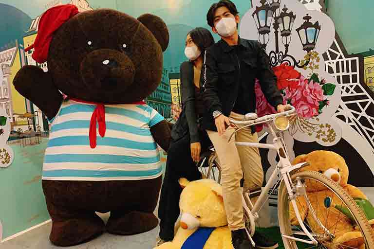Semarak Perayaan Akhir Tahun di Summarecon Mall Kelapa Gading  Bersama Bear Republic `Gift From Around The World`