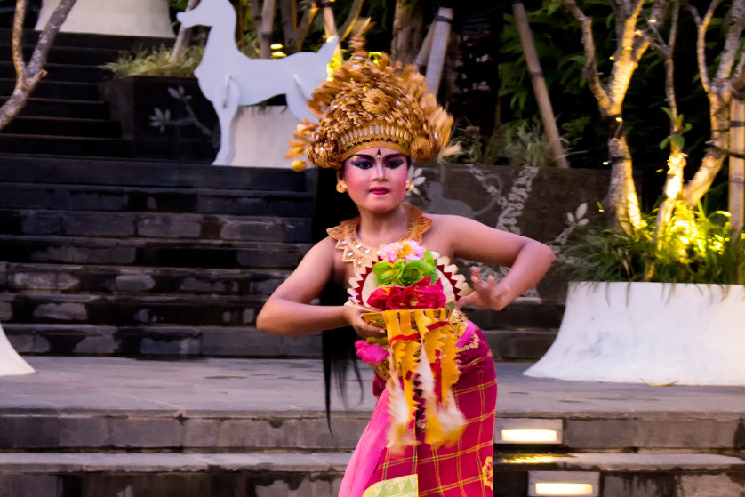 https://images.malkelapagading.com/album/3471//Balinese-Dance-04.jpg