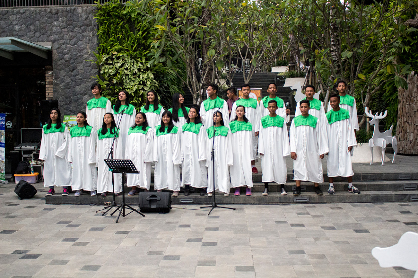 Christmas Choir at Samasta Lifestyle Village