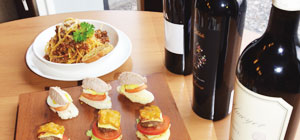 Kemewahan-Segelas-Wine-Berpadu-dengan.jpg