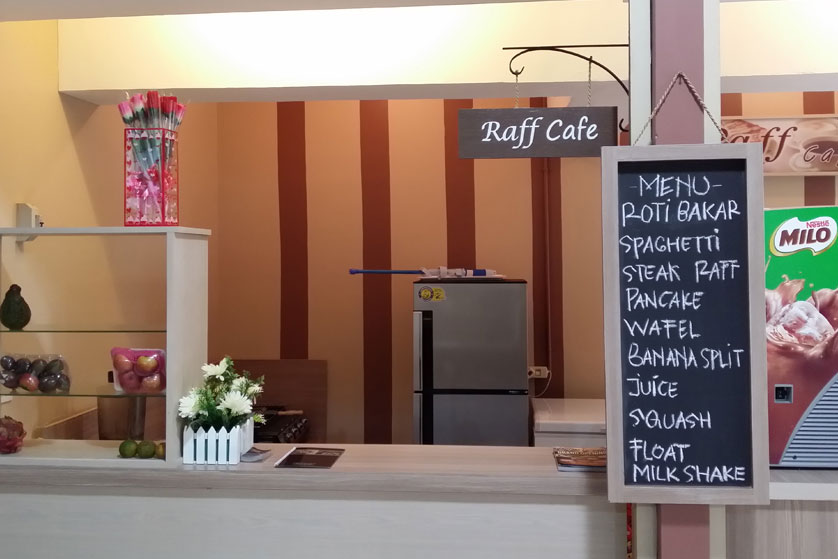 Nongkrong Asik di Cafe Raff Sinpasa