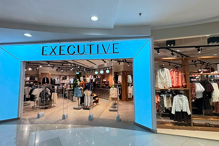 Thumb tenant The Executive